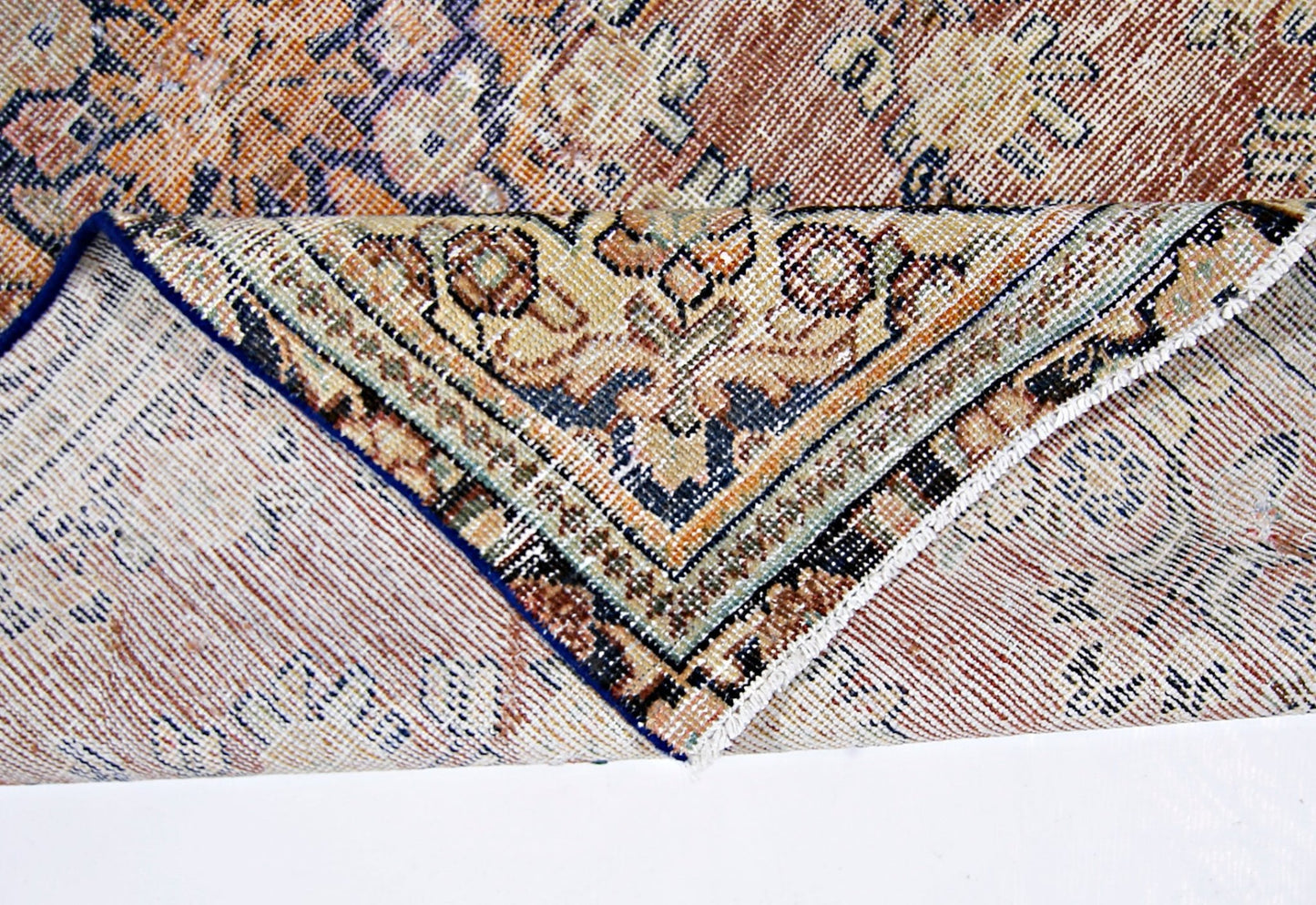 Handmade Vintage Persian Rug | 175 x 108 cm | 5'9" x 3'7" - Najaf Rugs & Textile