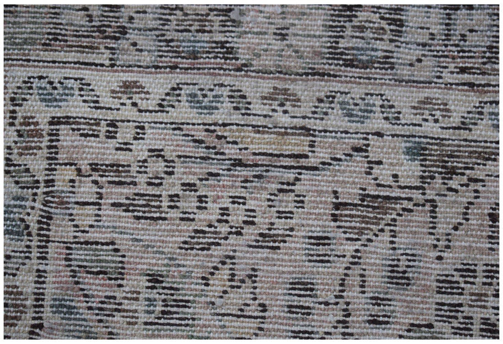 Handmade Vintage Persian Sarouk Hallway Runner | 436 x 95 cm | 14'3" x 3'2" - Najaf Rugs & Textile
