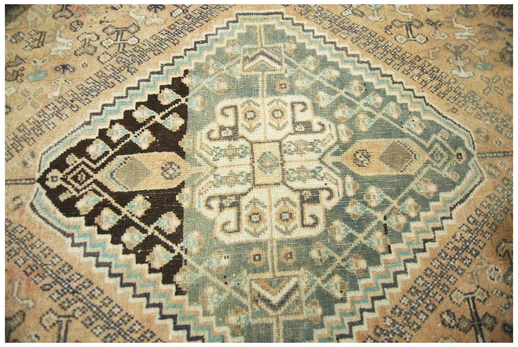 Handmade Vintage Persian Shiraz Rug | 235 x 151 cm | 7'8" x 4'11" - Najaf Rugs & Textile