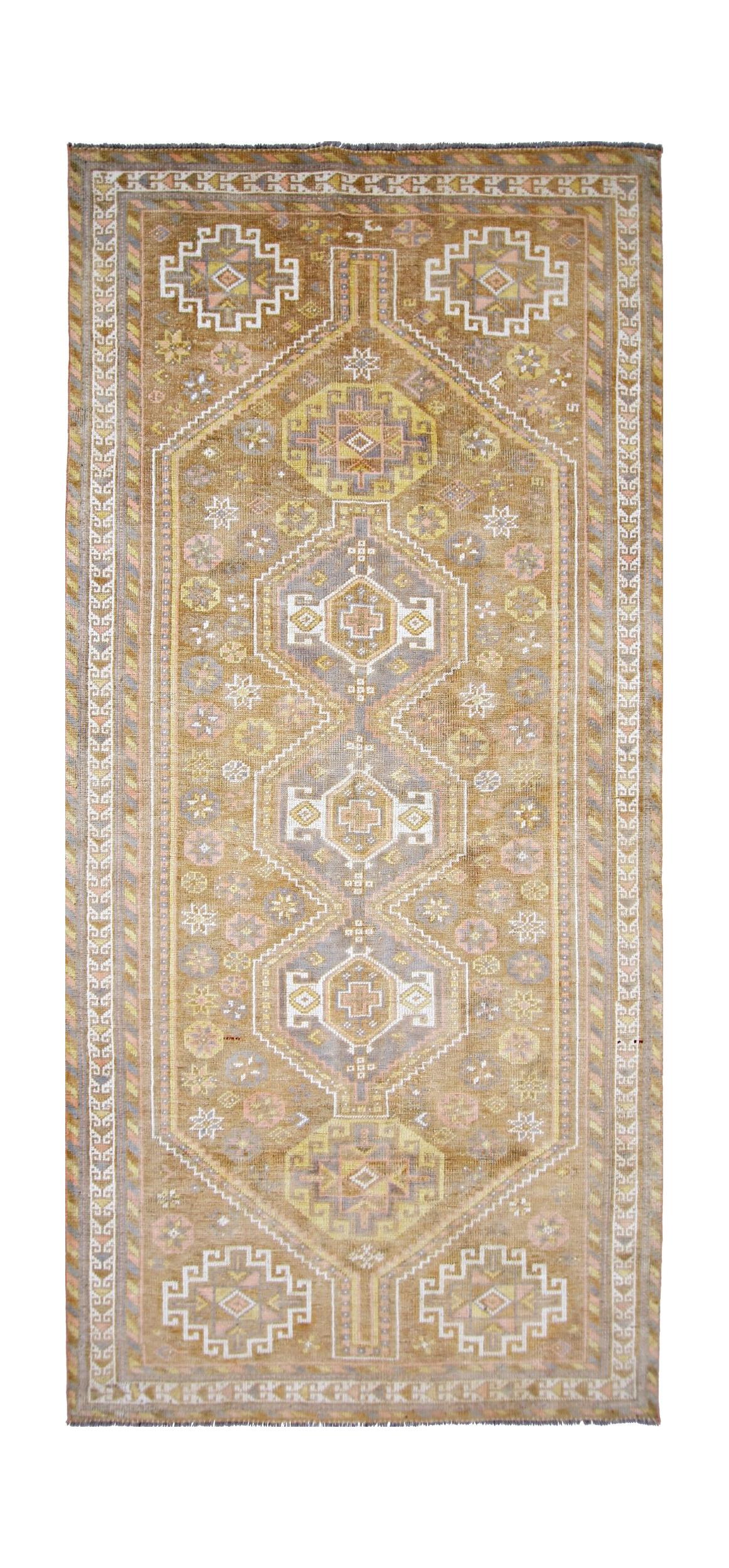 Handmade Vintage Persian Shiraz Rug | 271 x 123 cm | 8'10" x 4' - Najaf Rugs & Textile