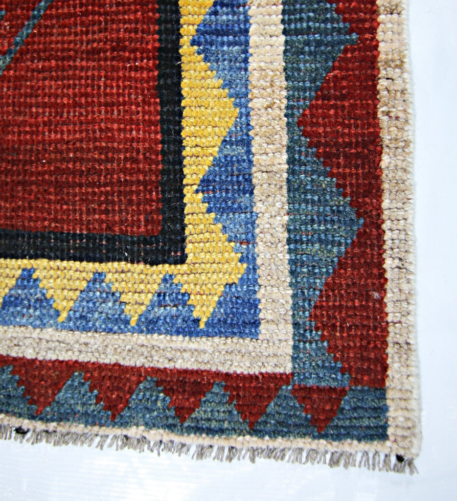 Handmade Vintage Persian Shiraz Rug | 278 x 148 cm | 9'1" x 4'10" - Najaf Rugs & Textile