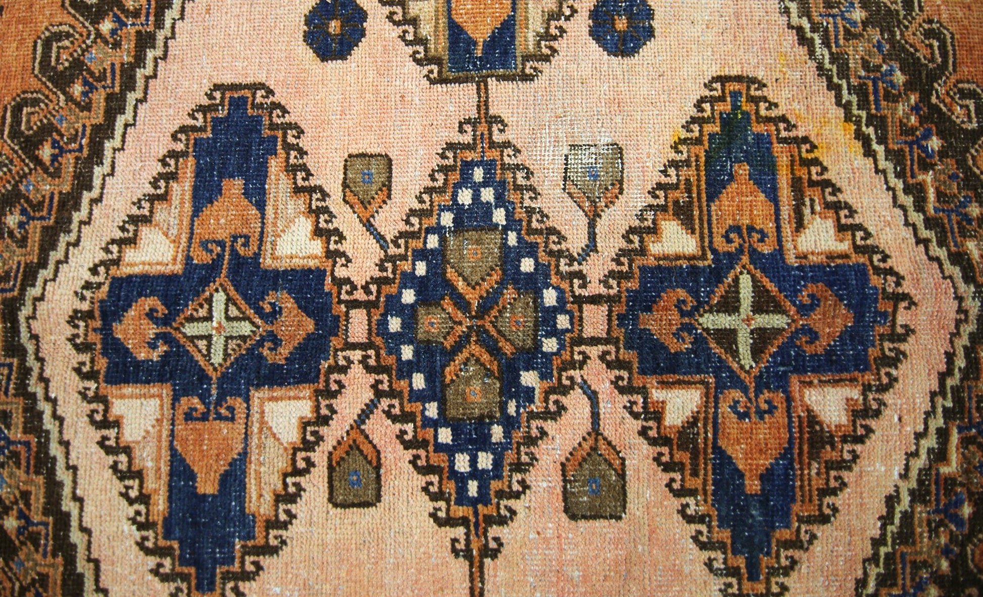 Handmade Vintage Persian Viss Rug | 317 x 210 cm | 10'5" x 6'11" - Najaf Rugs & Textile