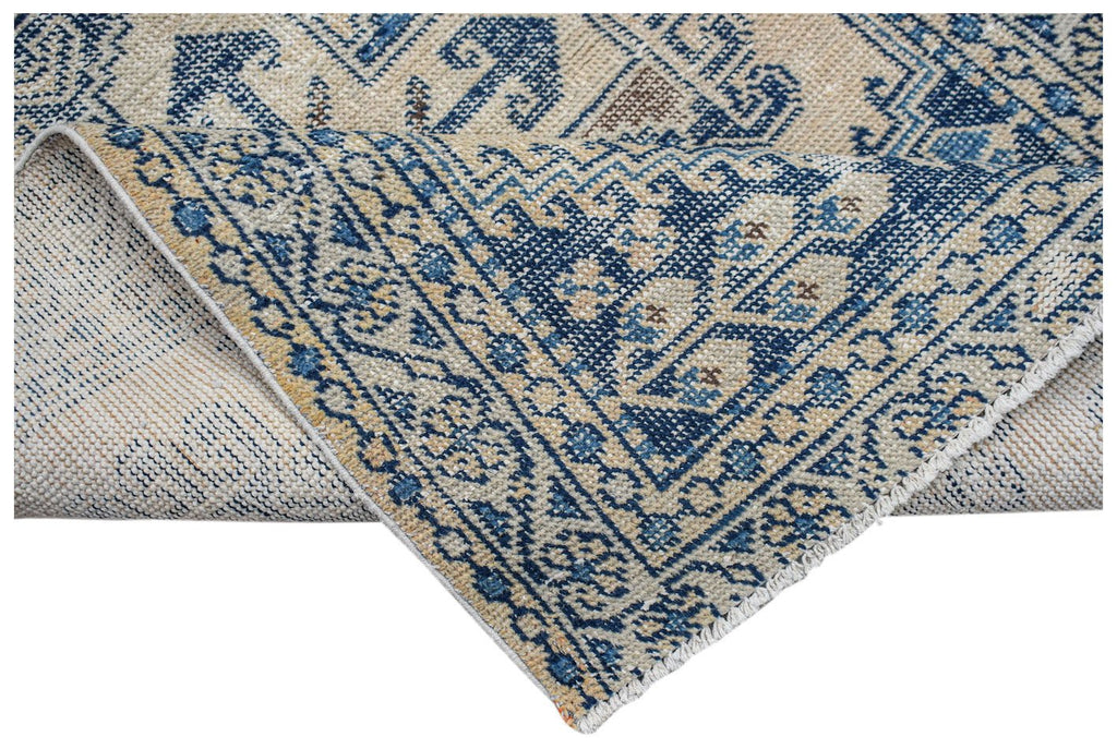 Handmade Vintage Persian Wiss Rug | 146 x 98 cm | 4'10" x 3'3" - Najaf Rugs & Textile