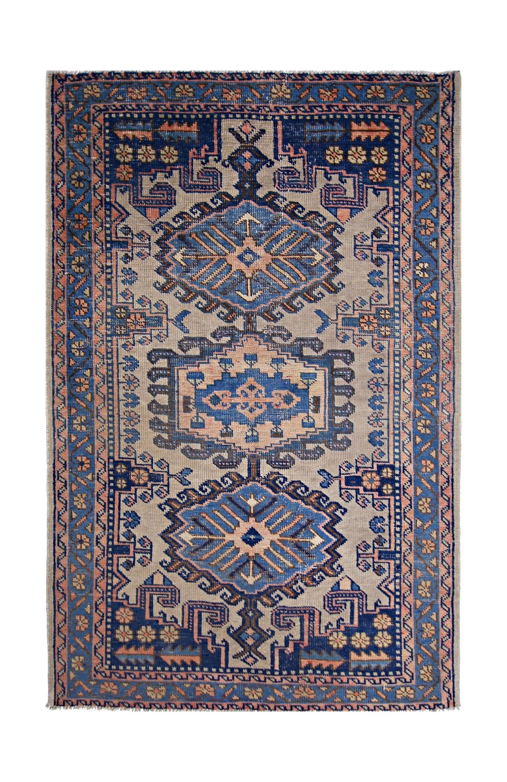 Handmade Vintage Persian Wiss Rug | 154 x 102 cm | 5'1" x 3'4" - Najaf Rugs & Textile