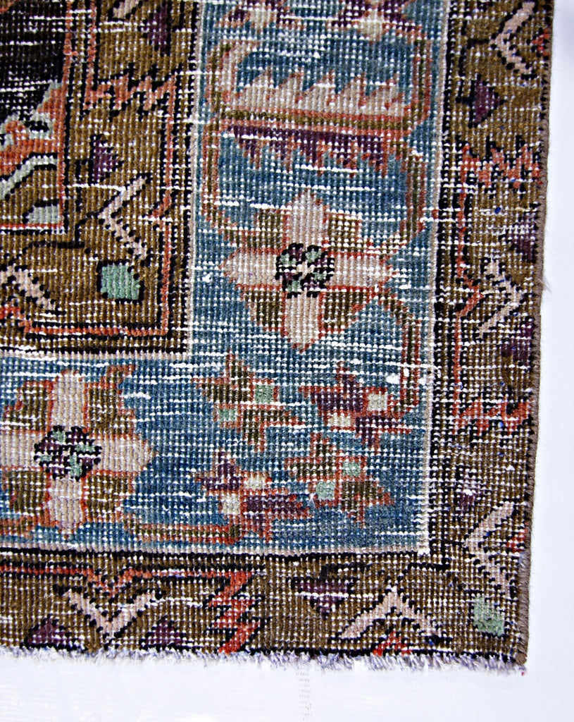 Handmade Vintage Persian Wiss Rug | 199 x 157 cm | 6'7" x 5'2" - Najaf Rugs & Textile