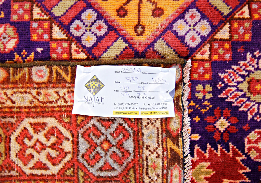 Handmade Vintage Turkish Rug | 139 x 98 cm | 4'7" x 3'2" - Najaf Rugs & Textile